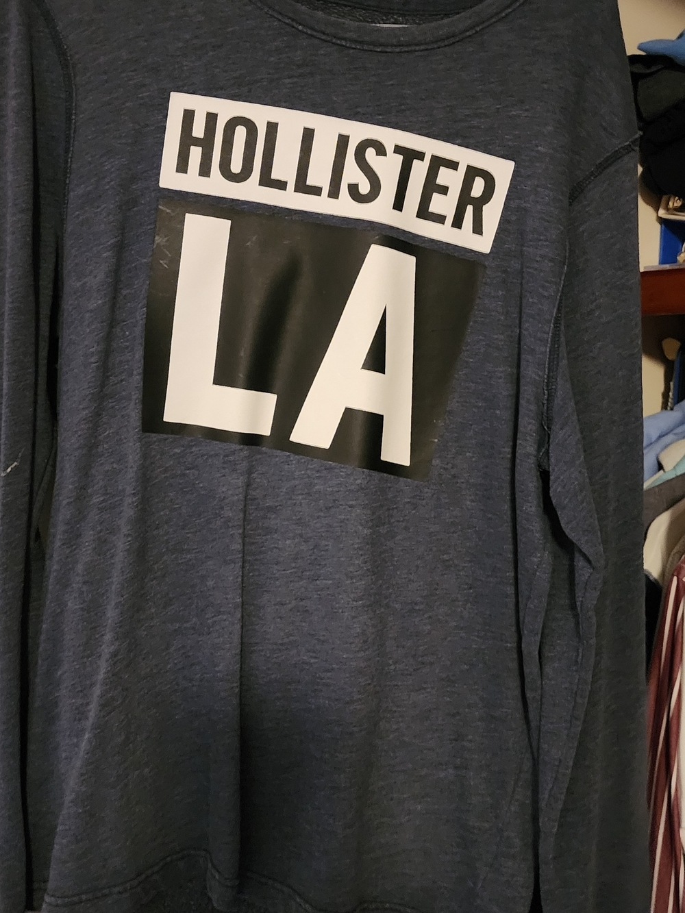 Hollister Men's LA Logo Crewneck Sweater - Navy Heather